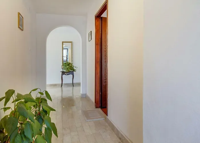 Mirella Διαμέρισμα Mali Lošinj